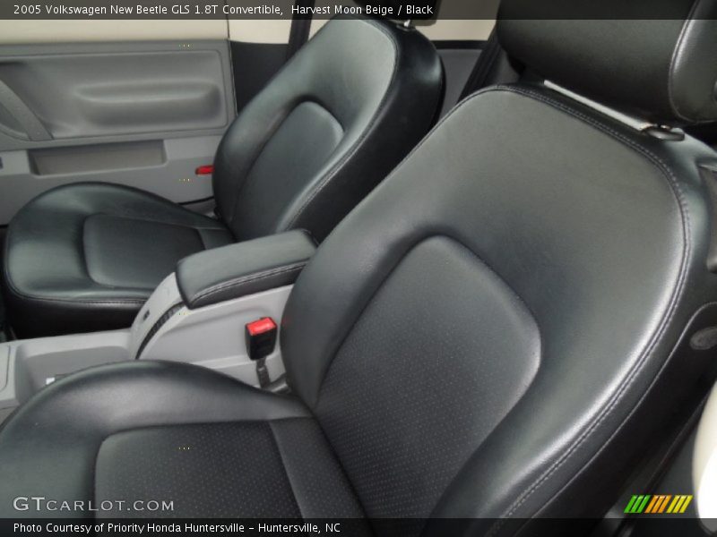 Harvest Moon Beige / Black 2005 Volkswagen New Beetle GLS 1.8T Convertible
