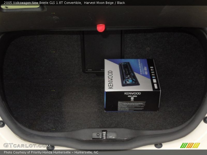 2005 New Beetle GLS 1.8T Convertible Trunk