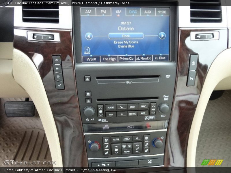 Controls of 2010 Escalade Premium AWD