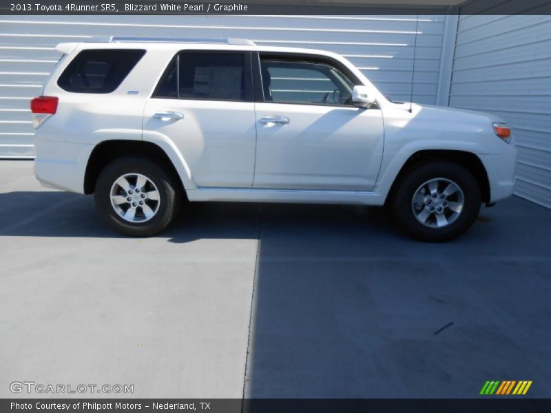 Blizzard White Pearl / Graphite 2013 Toyota 4Runner SR5