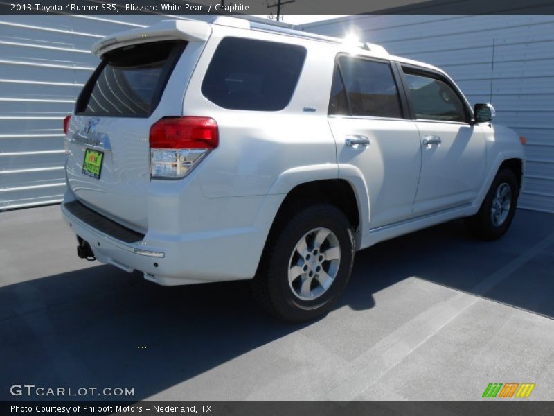 Blizzard White Pearl / Graphite 2013 Toyota 4Runner SR5