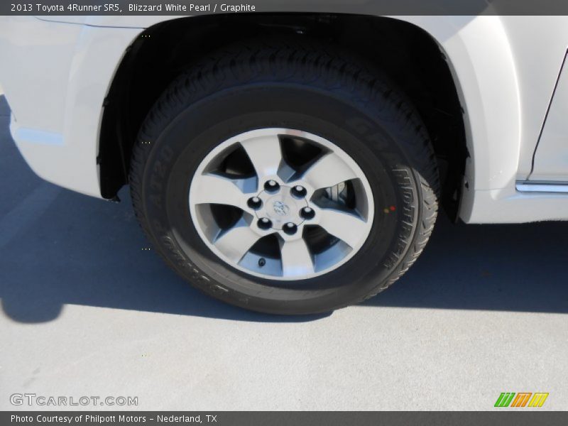 Blizzard White Pearl / Graphite 2013 Toyota 4Runner SR5