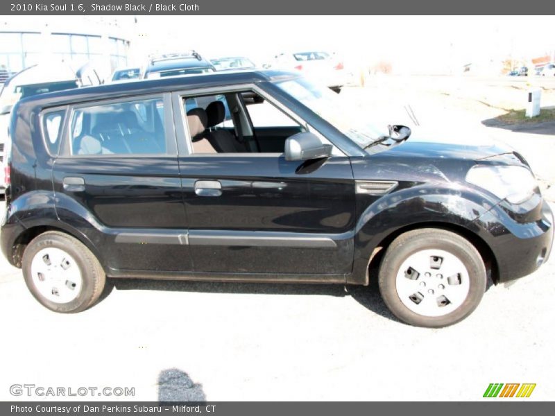 Shadow Black / Black Cloth 2010 Kia Soul 1.6