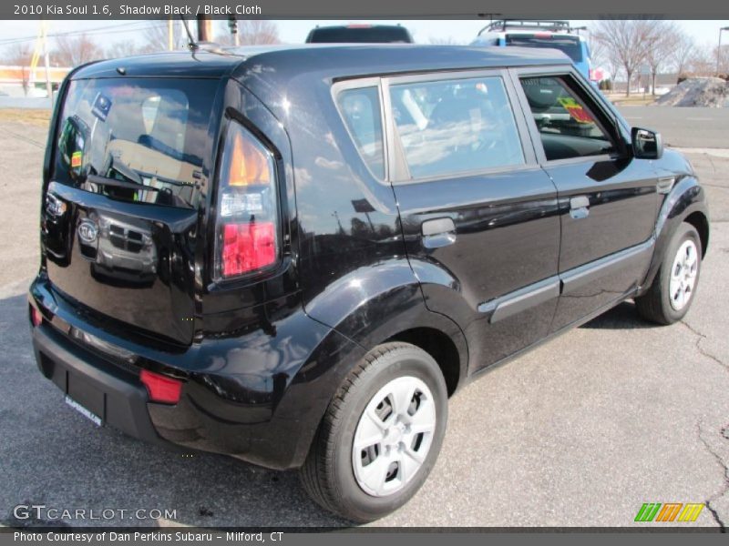 Shadow Black / Black Cloth 2010 Kia Soul 1.6