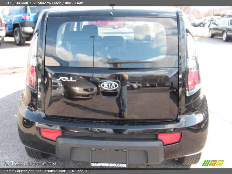 Shadow Black / Black Cloth 2010 Kia Soul 1.6
