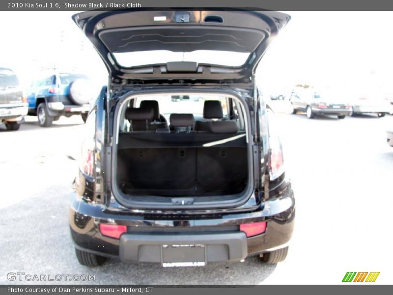 Shadow Black / Black Cloth 2010 Kia Soul 1.6