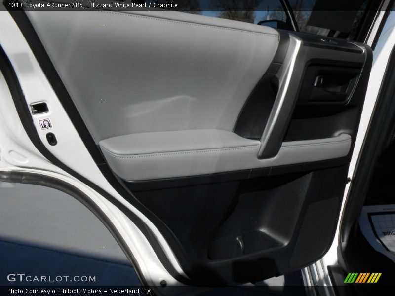 Blizzard White Pearl / Graphite 2013 Toyota 4Runner SR5