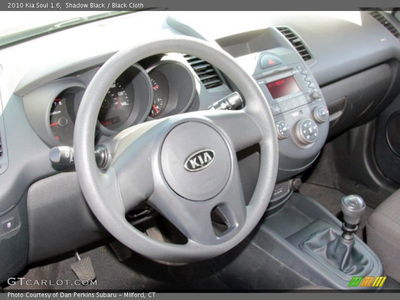 Shadow Black / Black Cloth 2010 Kia Soul 1.6