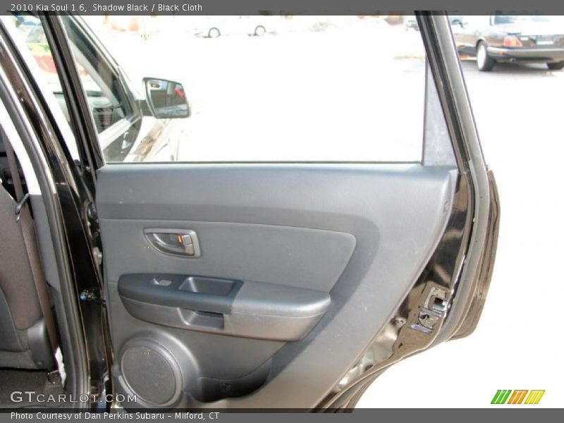 Shadow Black / Black Cloth 2010 Kia Soul 1.6