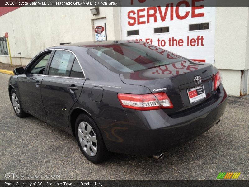 Magnetic Gray Metallic / Ash Gray 2010 Toyota Camry LE V6