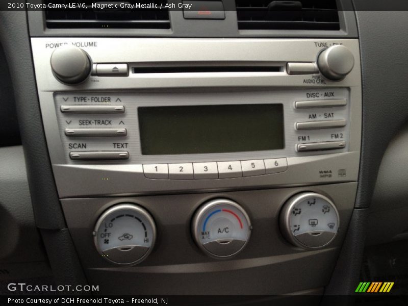 Controls of 2010 Camry LE V6