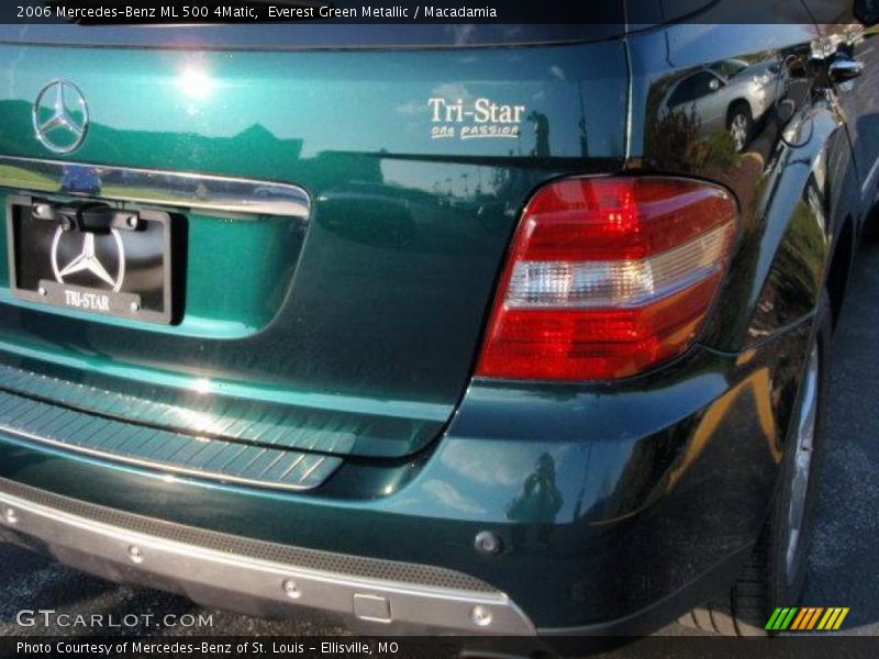 Everest Green Metallic / Macadamia 2006 Mercedes-Benz ML 500 4Matic