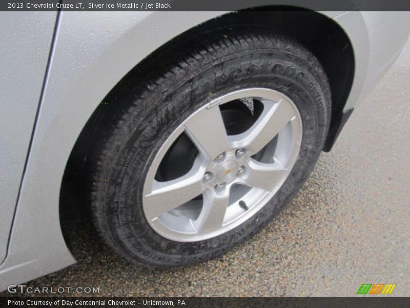 Silver Ice Metallic / Jet Black 2013 Chevrolet Cruze LT
