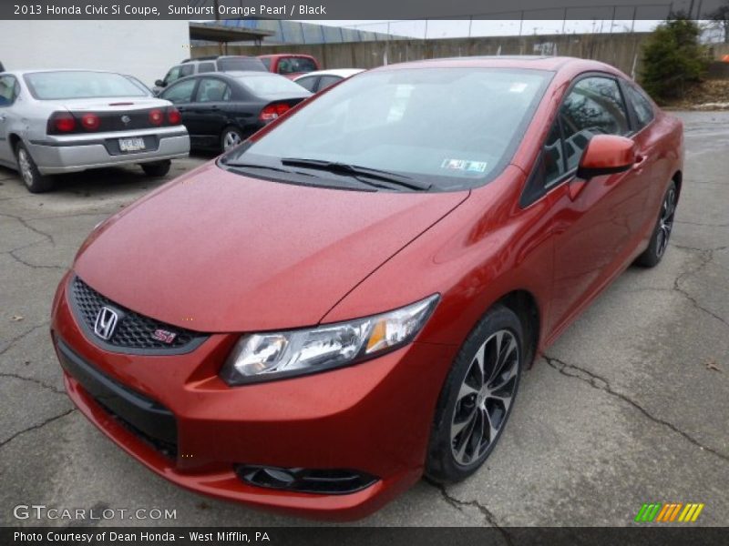 Front 3/4 View of 2013 Civic Si Coupe