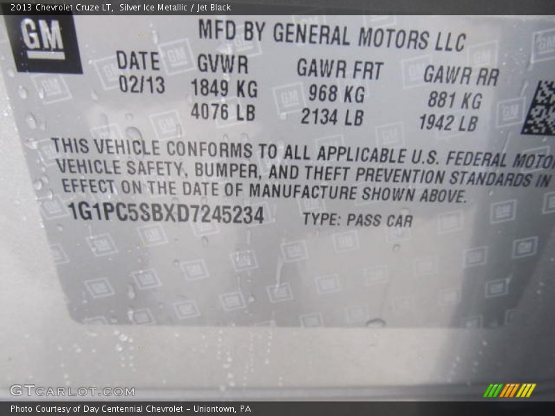 Silver Ice Metallic / Jet Black 2013 Chevrolet Cruze LT