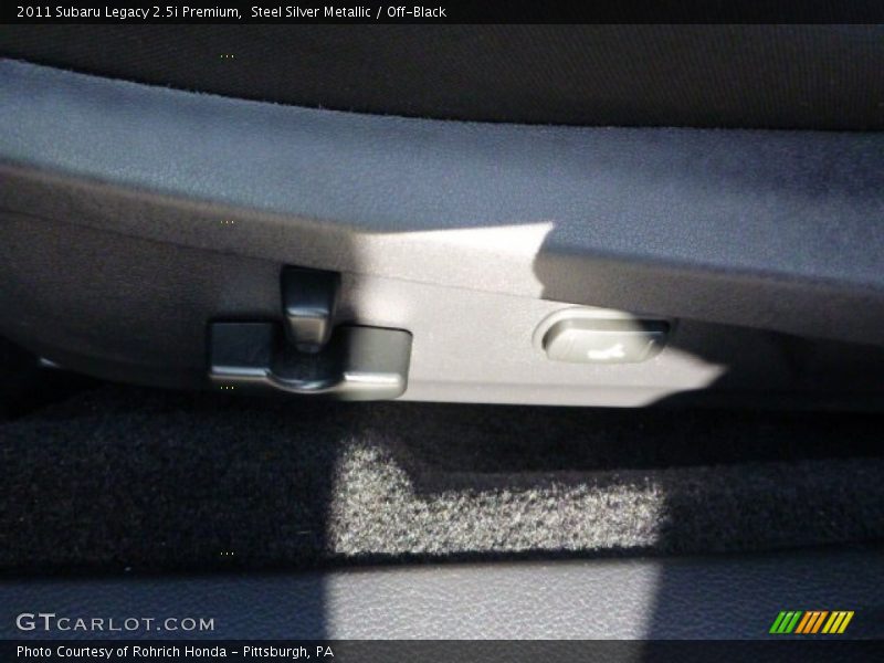 Steel Silver Metallic / Off-Black 2011 Subaru Legacy 2.5i Premium