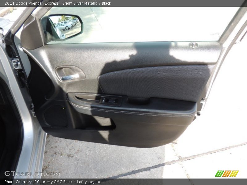Bright Silver Metallic / Black 2011 Dodge Avenger Express