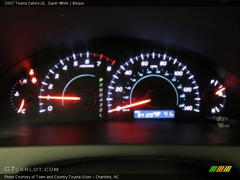 Super White / Bisque 2007 Toyota Camry LE