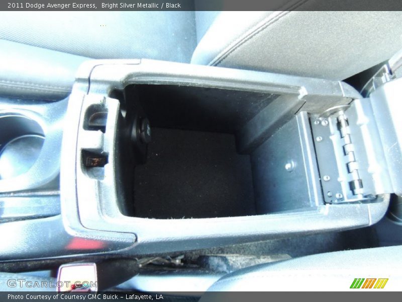 Bright Silver Metallic / Black 2011 Dodge Avenger Express