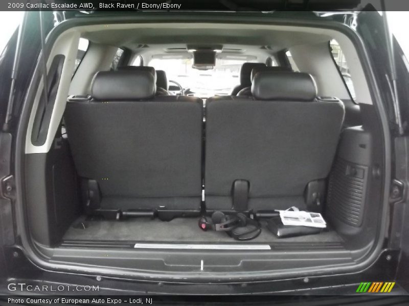  2009 Escalade AWD Trunk