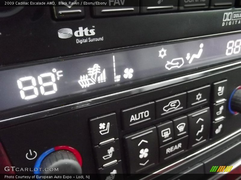 Controls of 2009 Escalade AWD