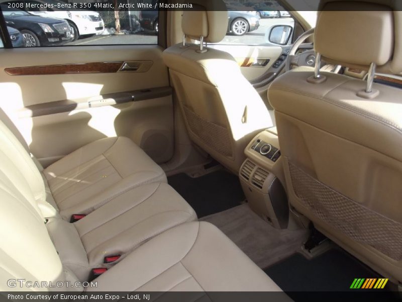 Arctic White / Macadamia 2008 Mercedes-Benz R 350 4Matic