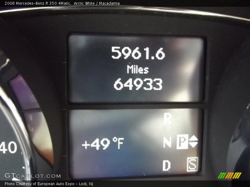 Arctic White / Macadamia 2008 Mercedes-Benz R 350 4Matic