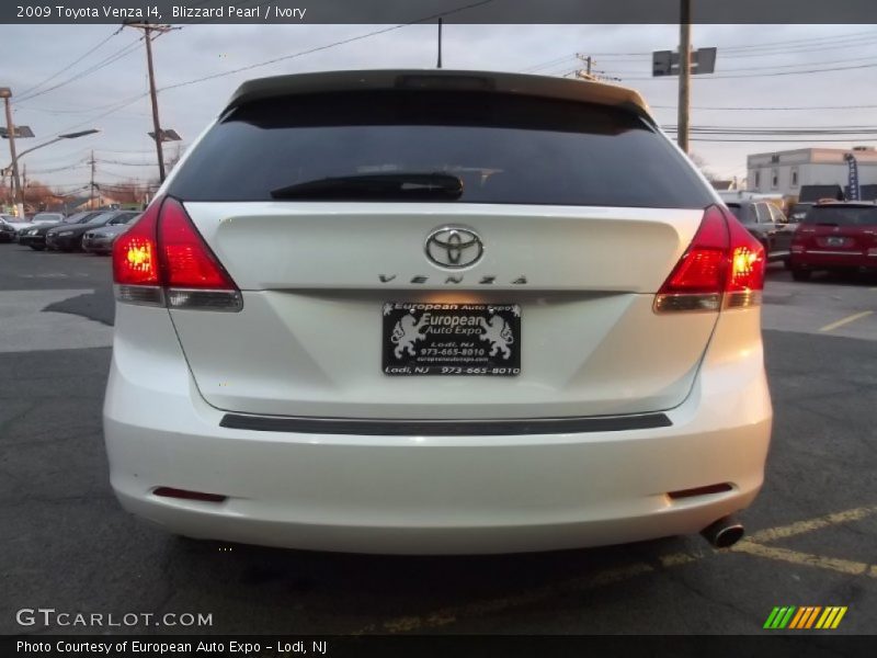 Blizzard Pearl / Ivory 2009 Toyota Venza I4