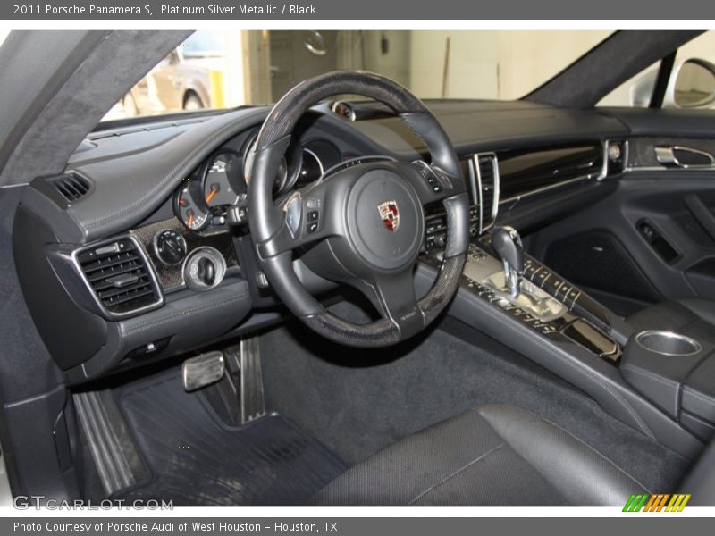 Black Interior - 2011 Panamera S 