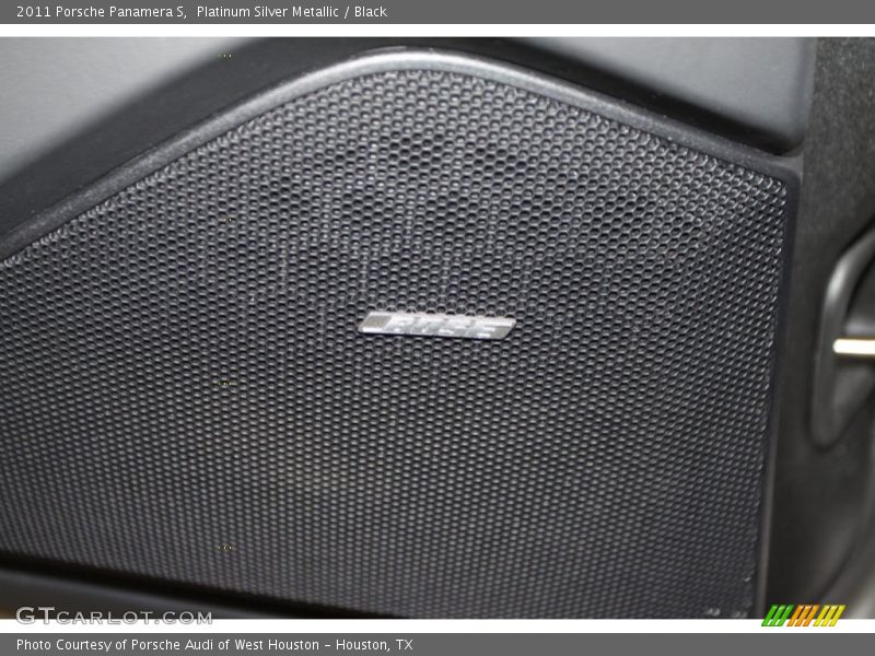 Audio System of 2011 Panamera S