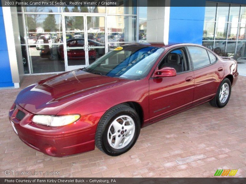 Front 3/4 View of 2003 Grand Prix SE Sedan