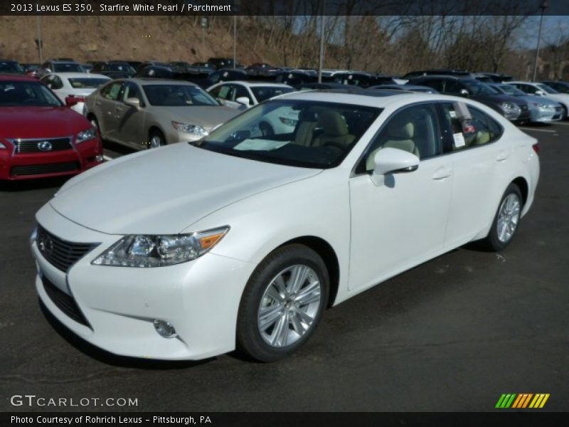 Front 3/4 View of 2013 ES 350