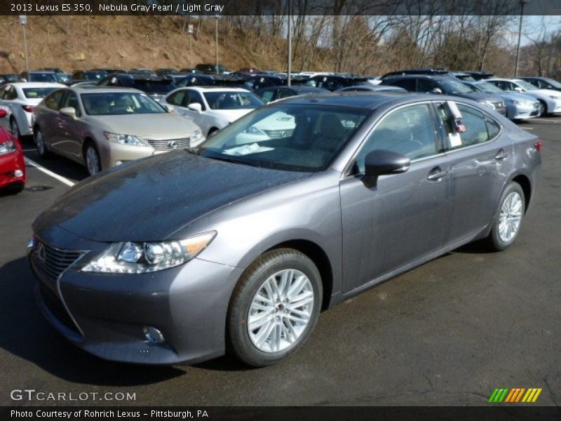 Front 3/4 View of 2013 ES 350