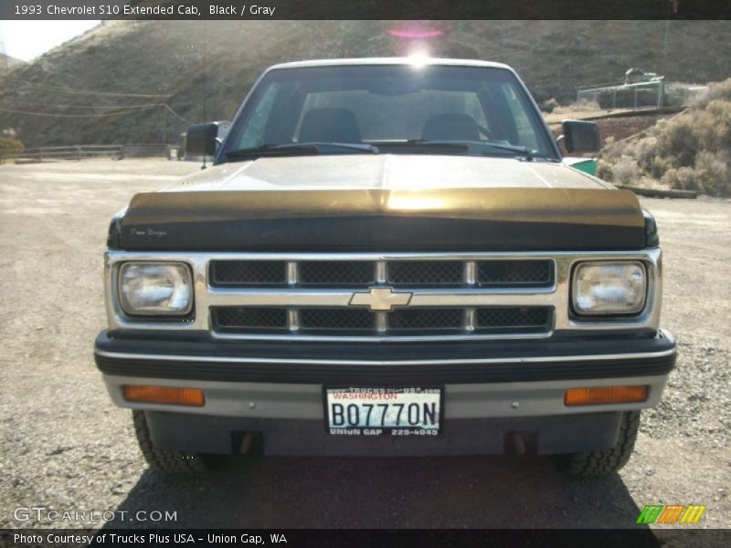 Black / Gray 1993 Chevrolet S10 Extended Cab