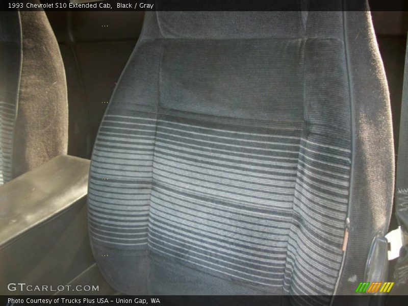 Black / Gray 1993 Chevrolet S10 Extended Cab