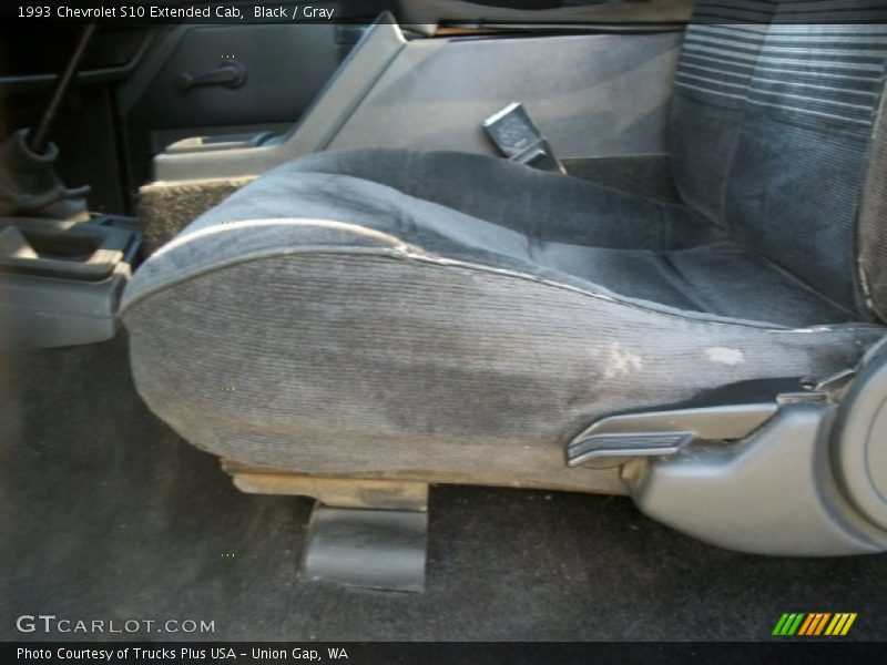 Black / Gray 1993 Chevrolet S10 Extended Cab