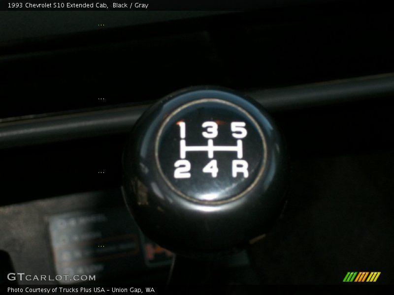 Black / Gray 1993 Chevrolet S10 Extended Cab