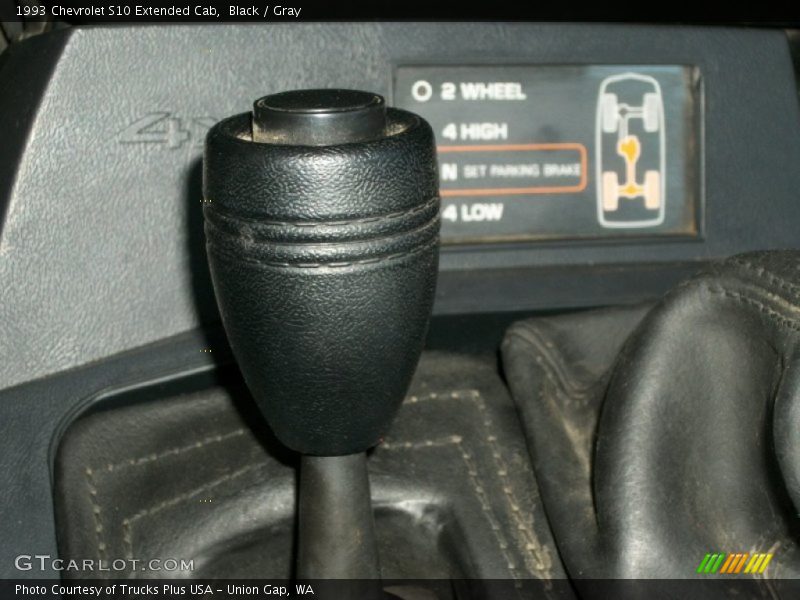 Black / Gray 1993 Chevrolet S10 Extended Cab