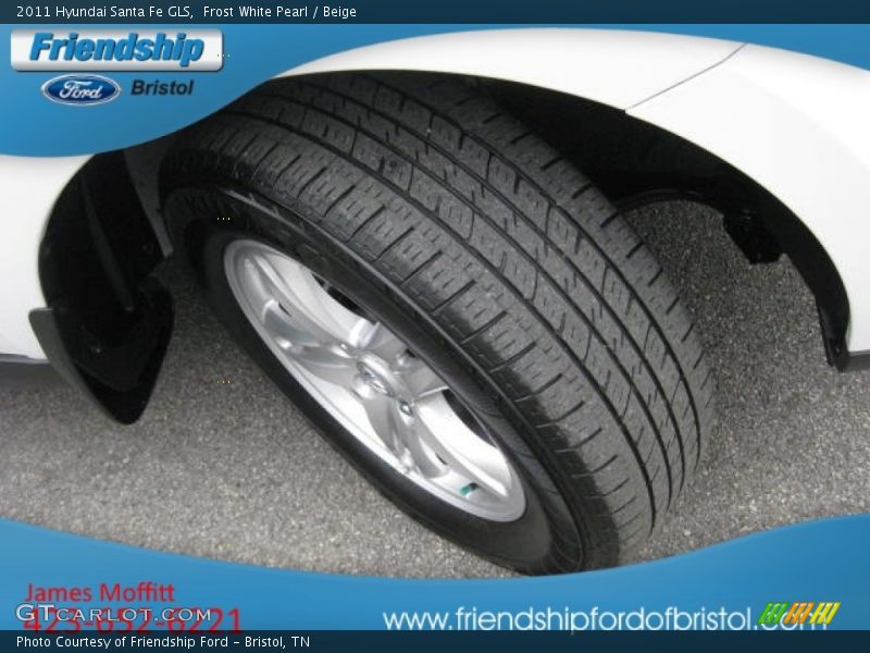 Frost White Pearl / Beige 2011 Hyundai Santa Fe GLS