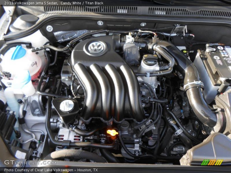 Candy White / Titan Black 2013 Volkswagen Jetta S Sedan