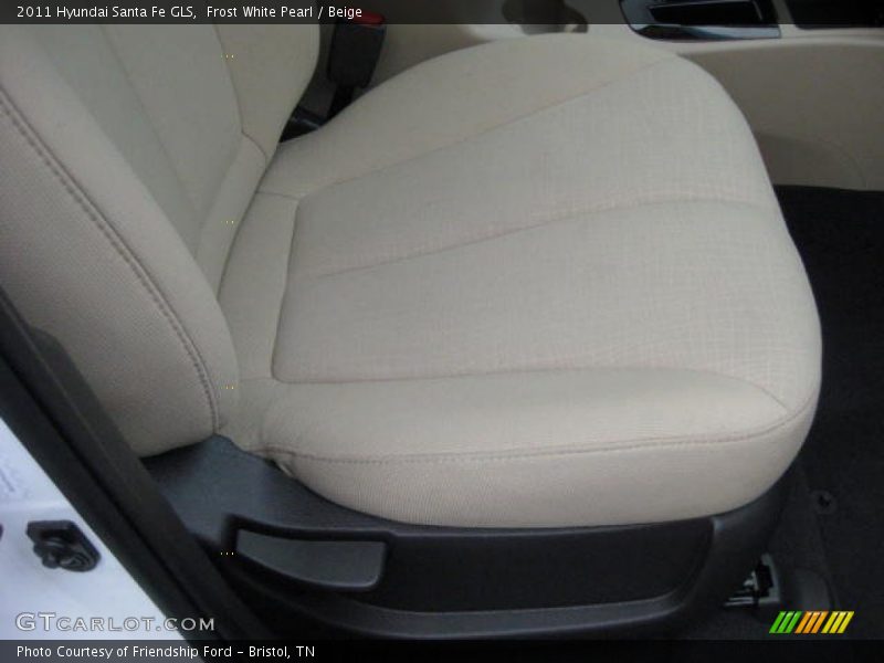Frost White Pearl / Beige 2011 Hyundai Santa Fe GLS