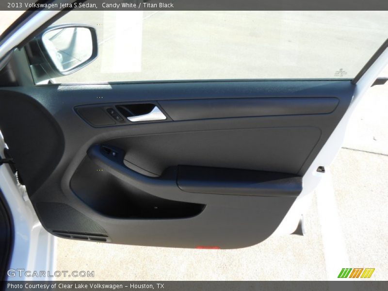 Candy White / Titan Black 2013 Volkswagen Jetta S Sedan