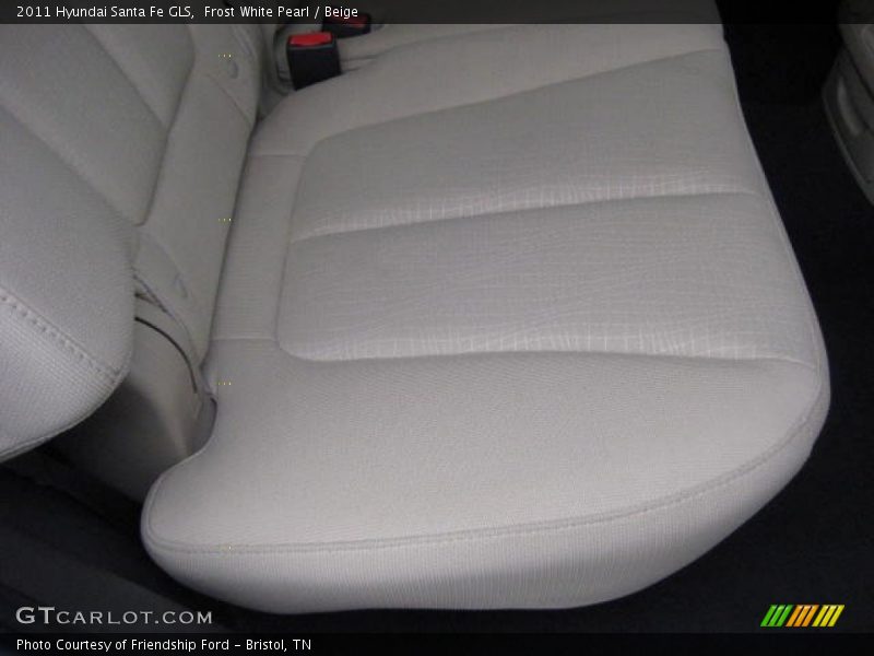 Frost White Pearl / Beige 2011 Hyundai Santa Fe GLS