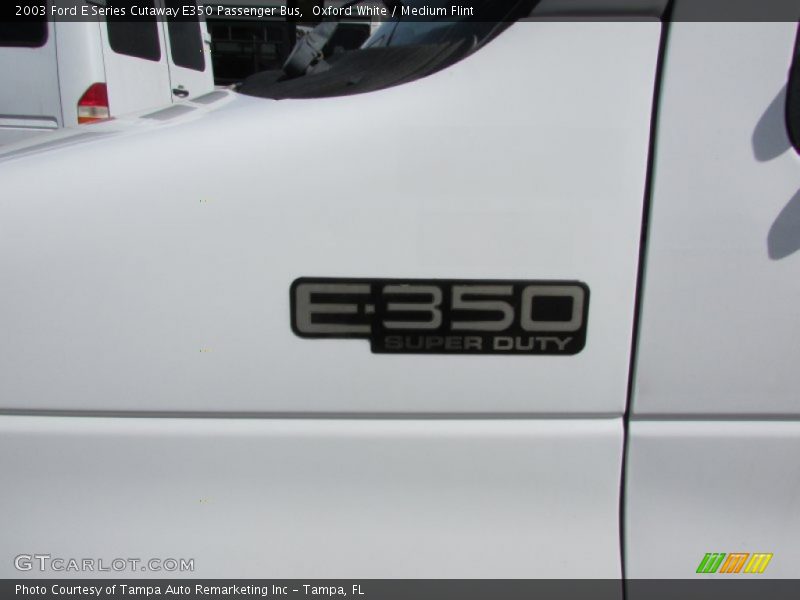 Oxford White / Medium Flint 2003 Ford E Series Cutaway E350 Passenger Bus