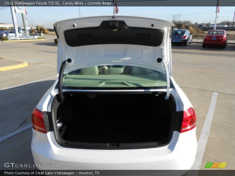 Candy White / Cornsilk Beige 2012 Volkswagen Passat TDI SE