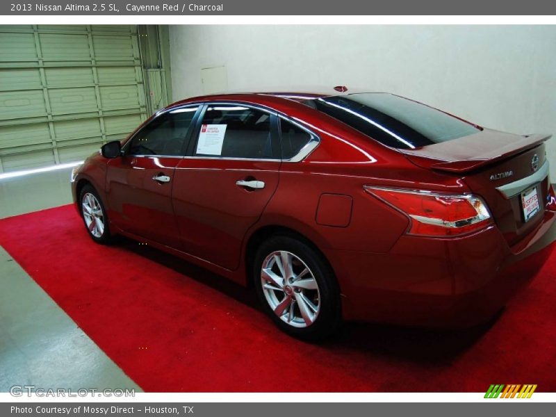 Cayenne Red / Charcoal 2013 Nissan Altima 2.5 SL