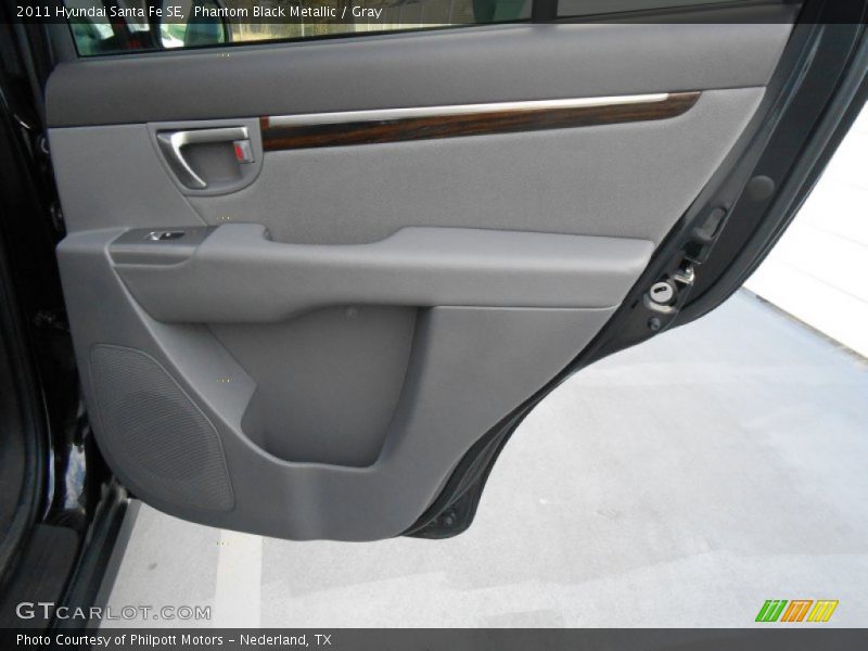 Phantom Black Metallic / Gray 2011 Hyundai Santa Fe SE