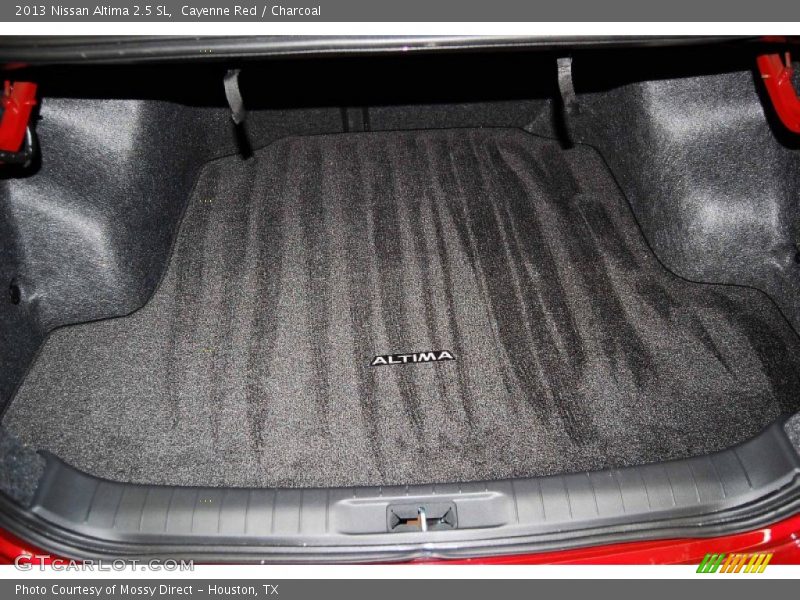 Cayenne Red / Charcoal 2013 Nissan Altima 2.5 SL
