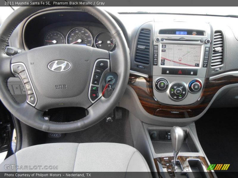 Phantom Black Metallic / Gray 2011 Hyundai Santa Fe SE