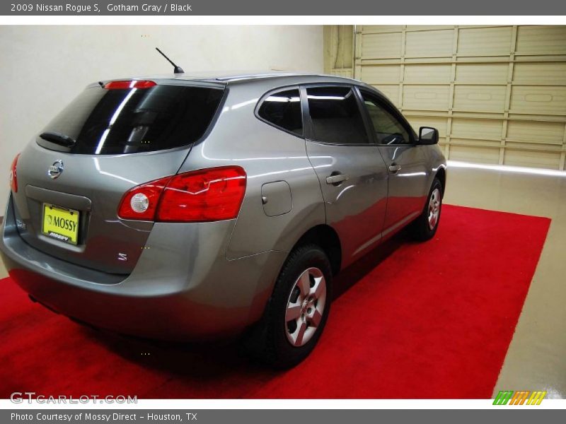 Gotham Gray / Black 2009 Nissan Rogue S